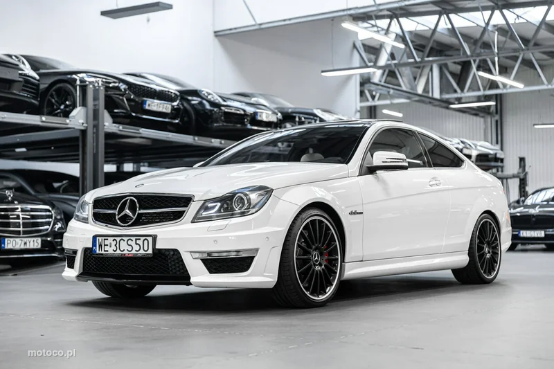 Mercedes-Benz Klasa C W204 C 63 AMG 2