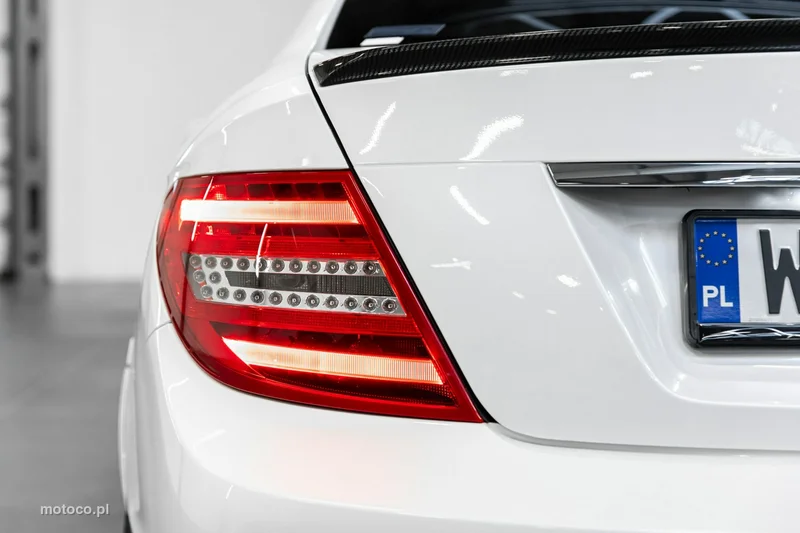Mercedes-Benz Klasa C W204 C 63 AMG 18
