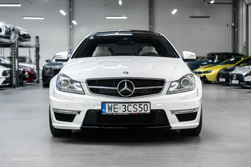Mercedes-Benz Klasa C W204 C 63 AMG 3