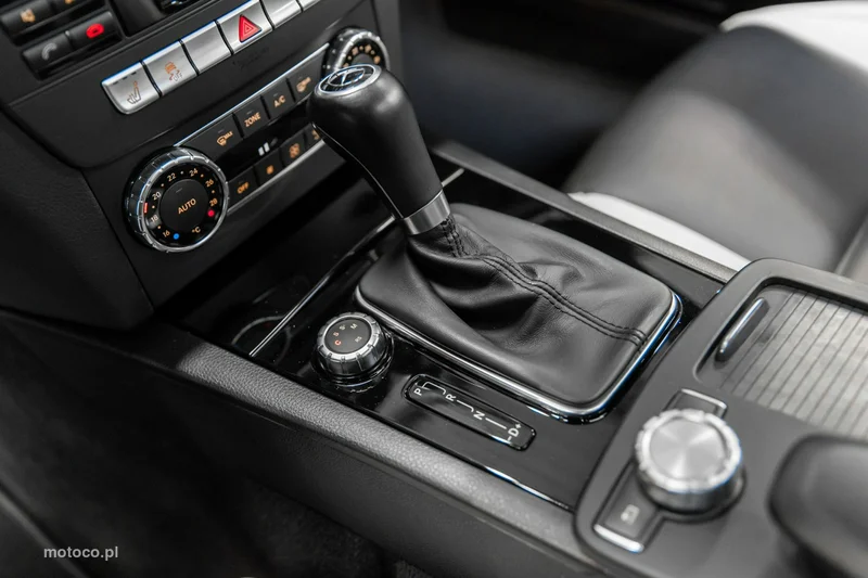 Mercedes-Benz Klasa C W204 C 63 AMG 30