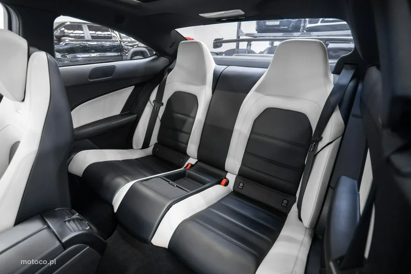 Mercedes-Benz Klasa C W204 C 63 AMG 35