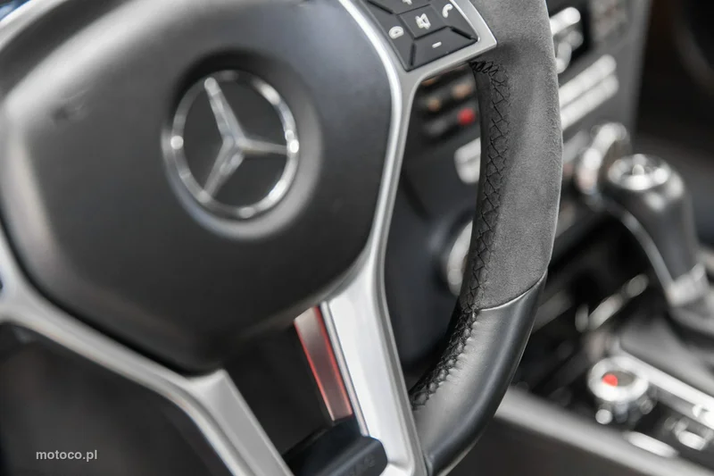 Mercedes-Benz Klasa C W204 C 63 AMG 42