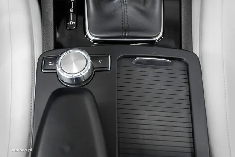 Mercedes-Benz Klasa C W204 C 63 AMG 46