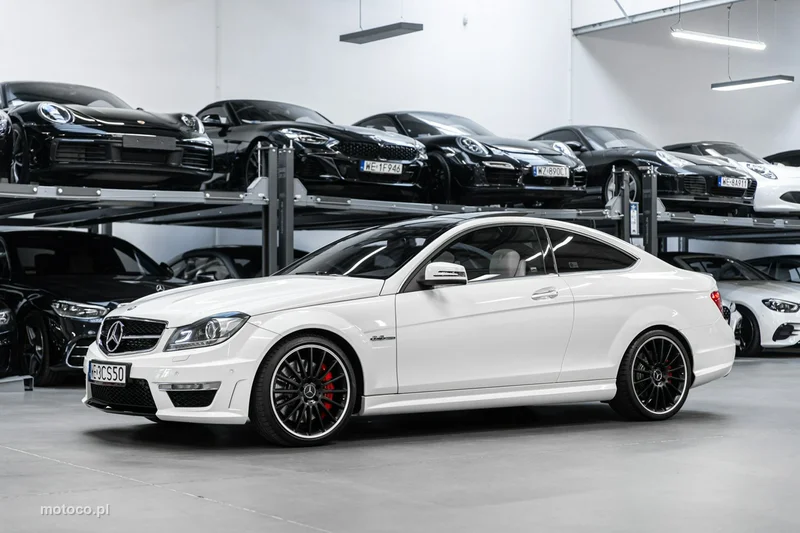 Mercedes-Benz Klasa C W204 C 63 AMG 66