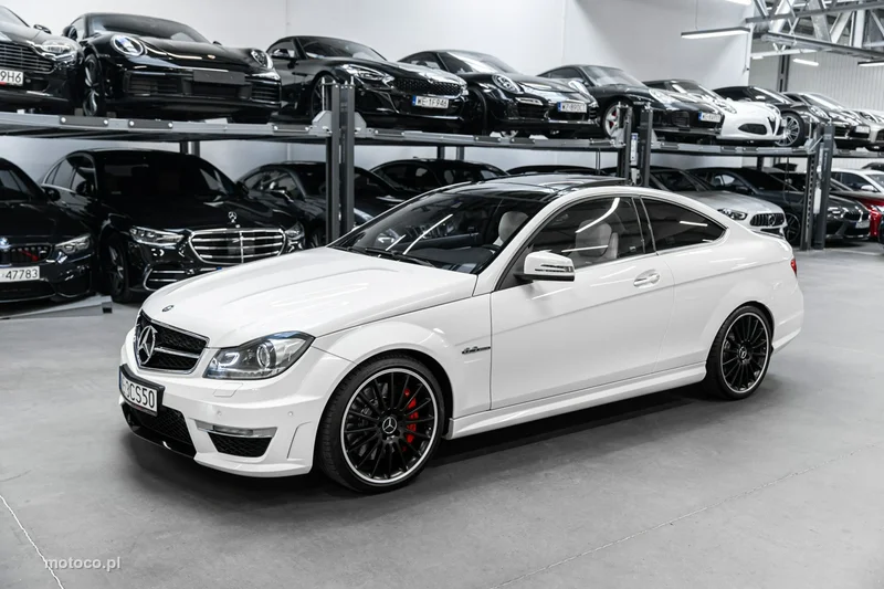 Mercedes-Benz Klasa C W204 C 63 AMG 69