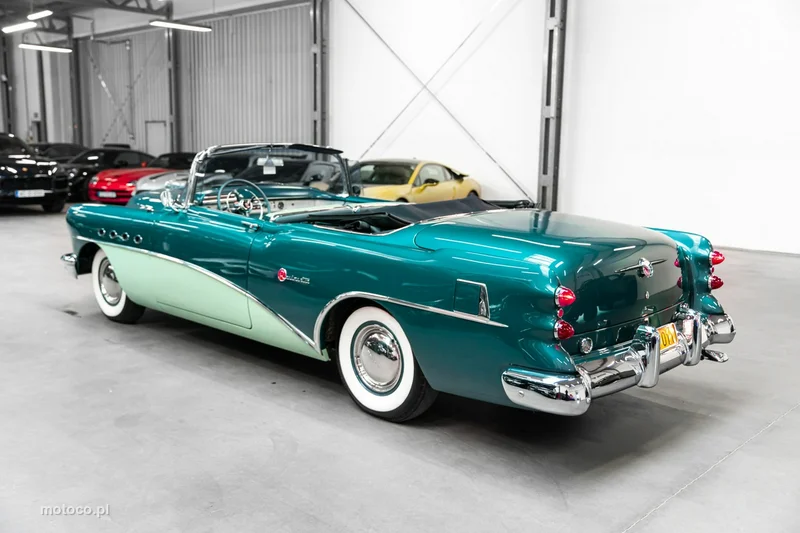 Buick Roadmaster 11
