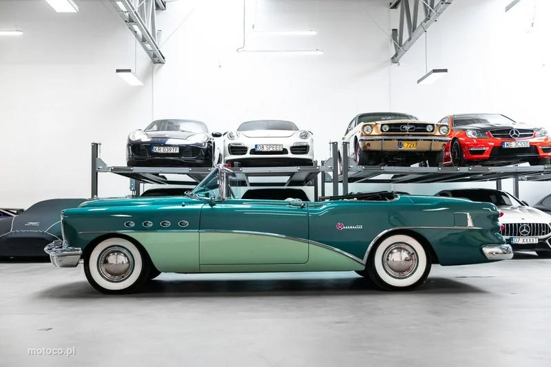 Buick Roadmaster 13