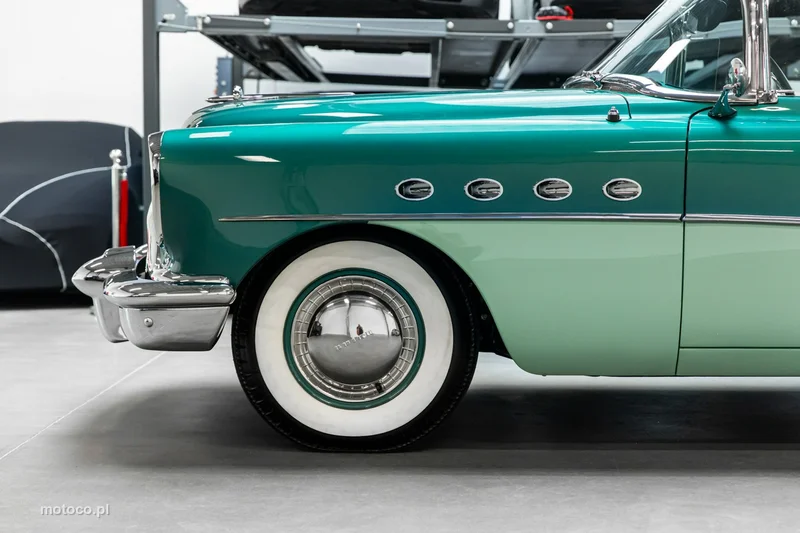 Buick Roadmaster 24