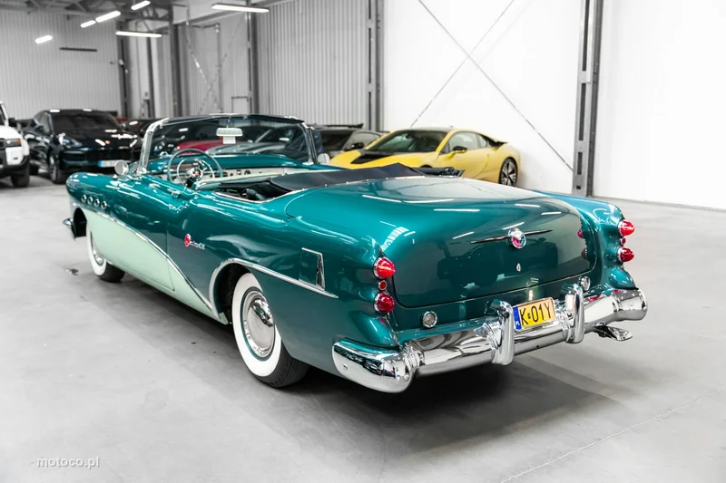 Buick Roadmaster 52