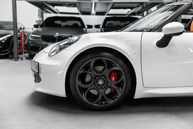 Alfa Romeo 4C 16