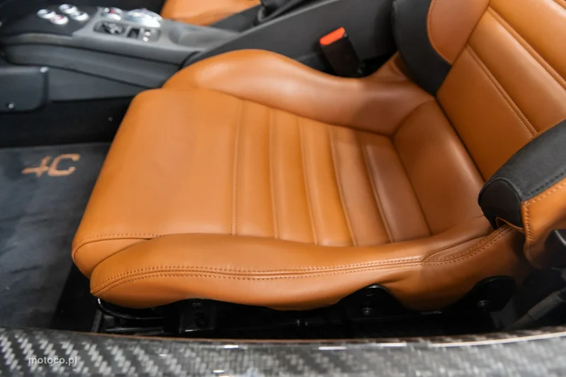 Alfa Romeo 4C 64