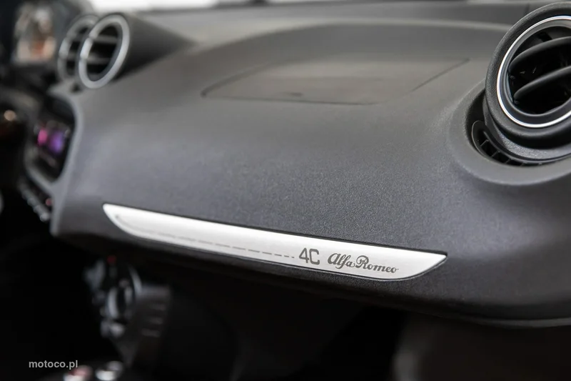 Alfa Romeo 4C 68