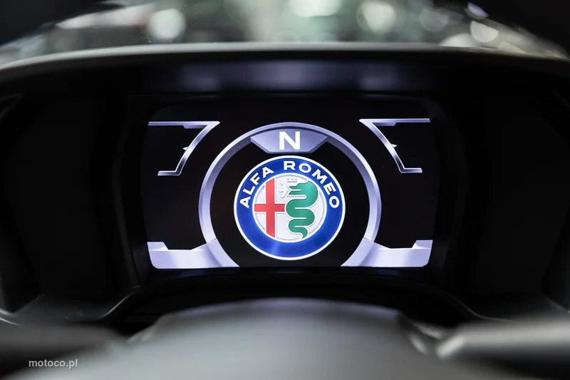 Alfa Romeo 4C 40