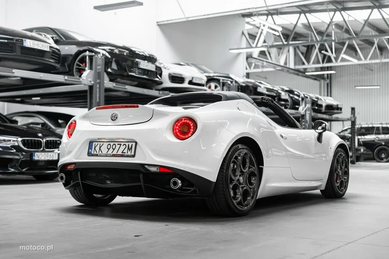 Alfa Romeo 4C 7