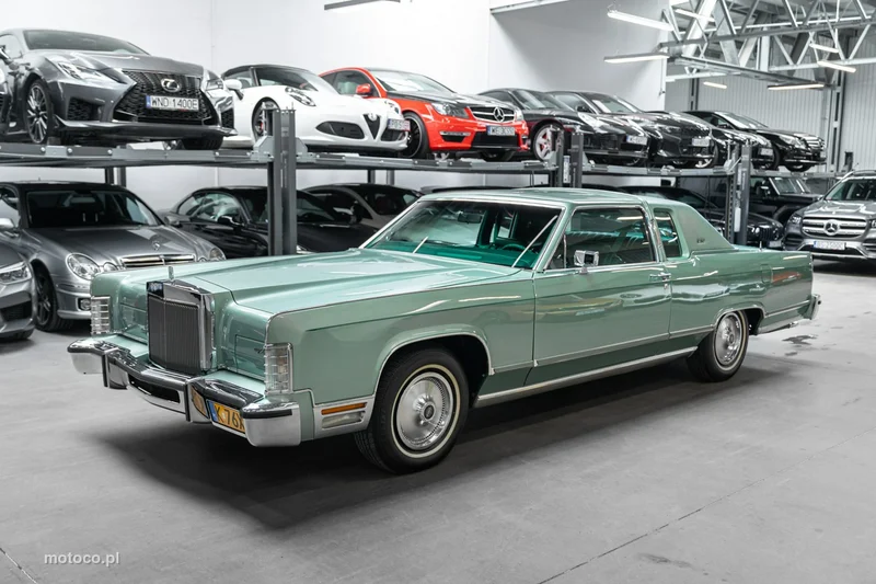 Lincoln Continental 2