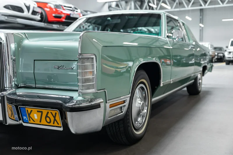 Lincoln Continental 14