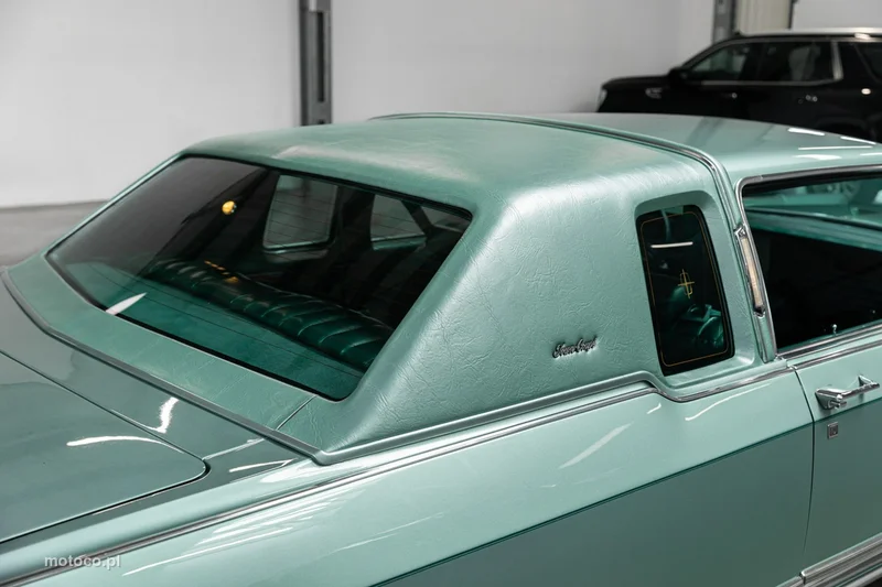 Lincoln Continental 19