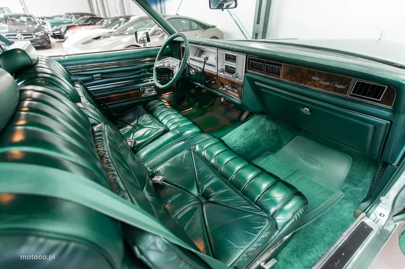 Lincoln Continental 28