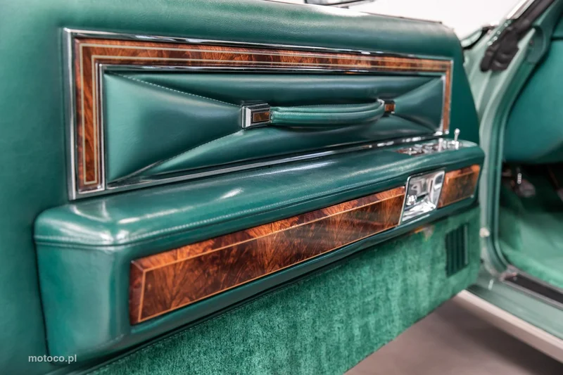 Lincoln Continental 34