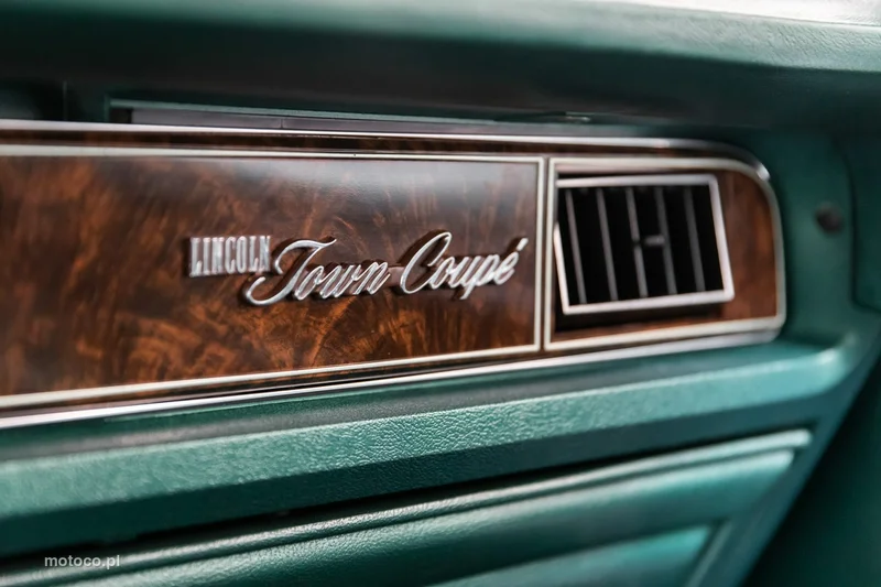 Lincoln Continental 40