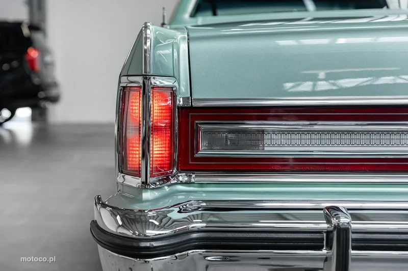 Lincoln Continental 53
