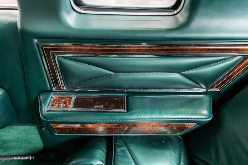 Lincoln Continental 71