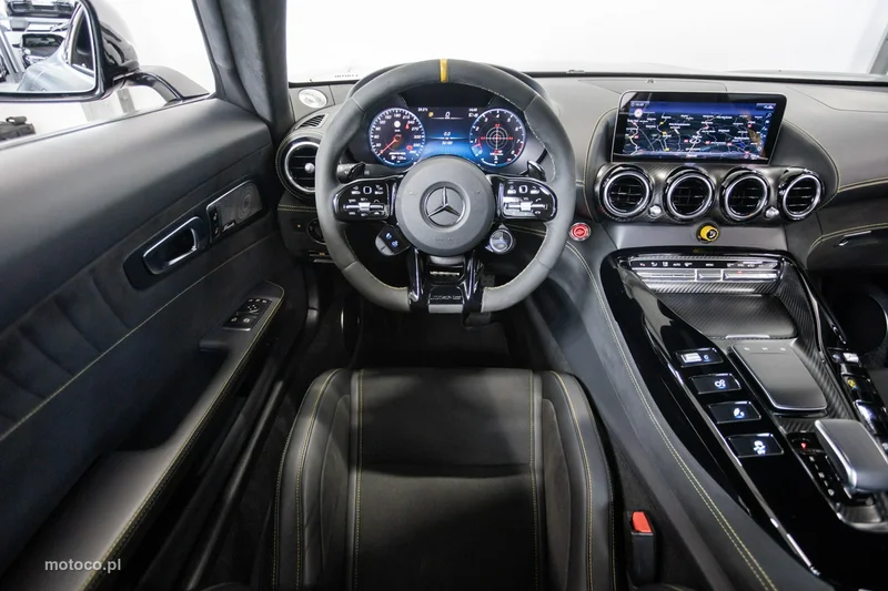 Mercedes-Benz AMG GT X290 4-Door 44