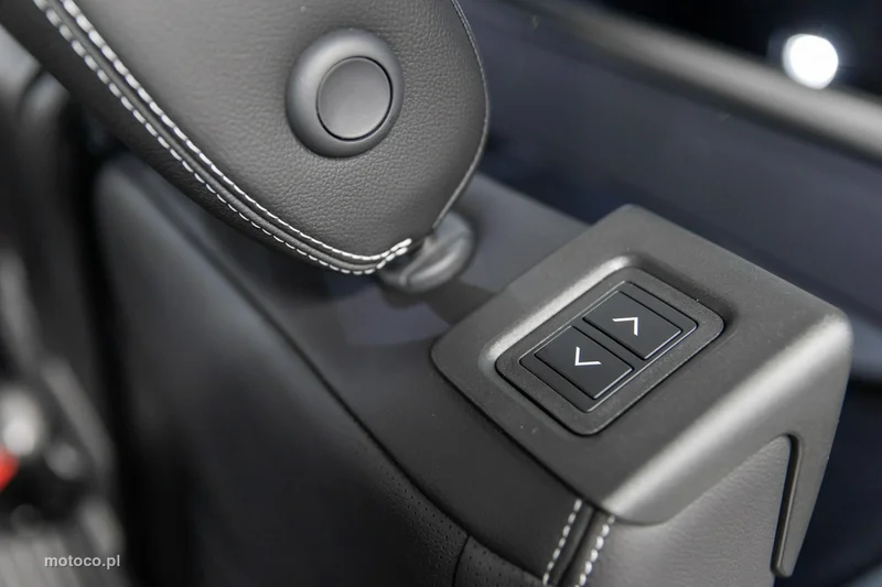 Land Rover Discovery 36
