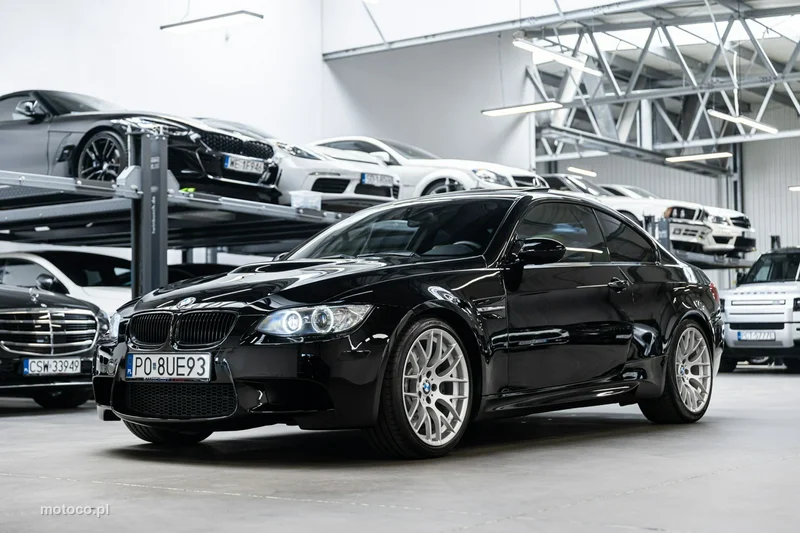 BMW M3 E90 11