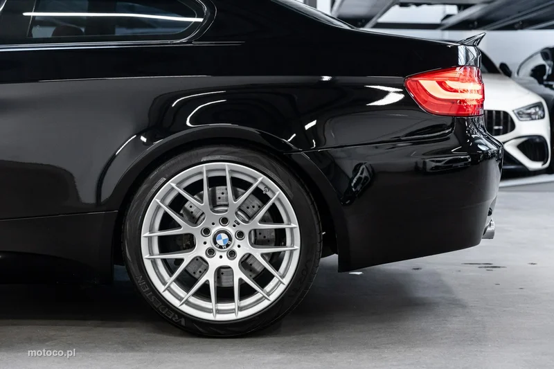 BMW M3 E90 13
