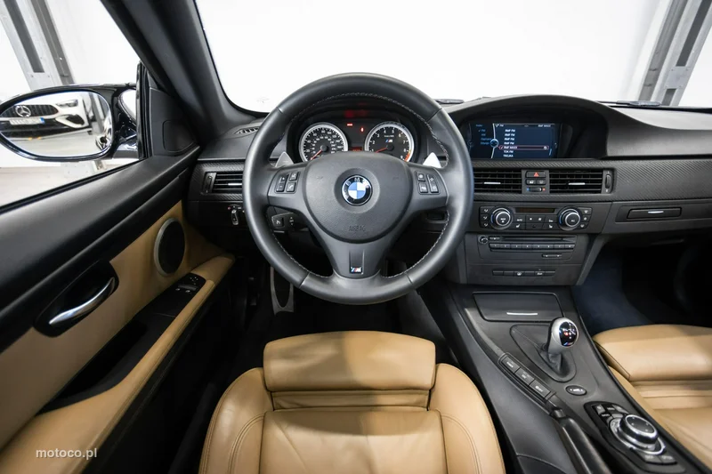 BMW M3 E90 27