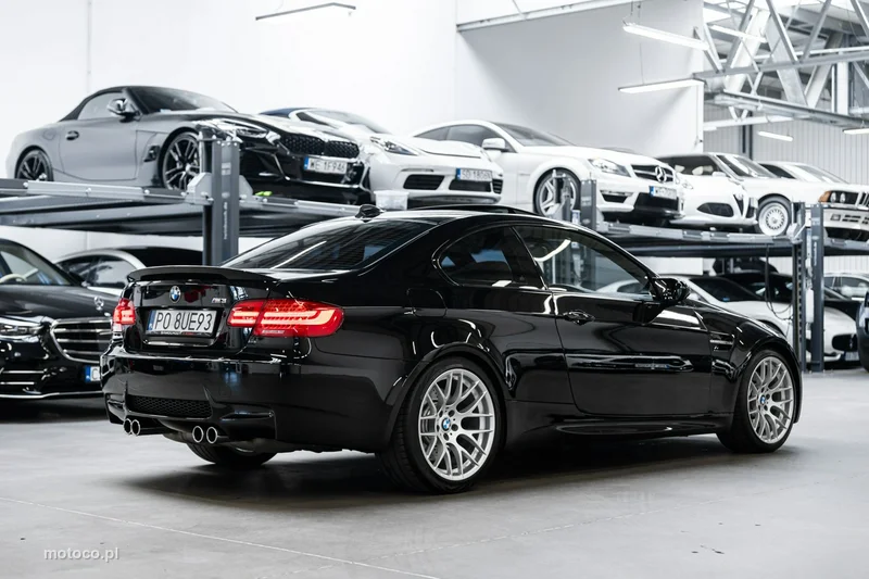 BMW M3 E90 10
