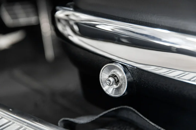 Ford Thunderbird 36