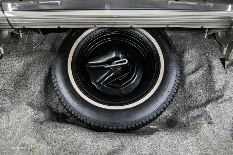 Ford Thunderbird 43