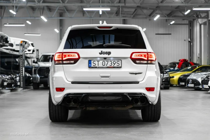 Jeep Grand Cherokee 8