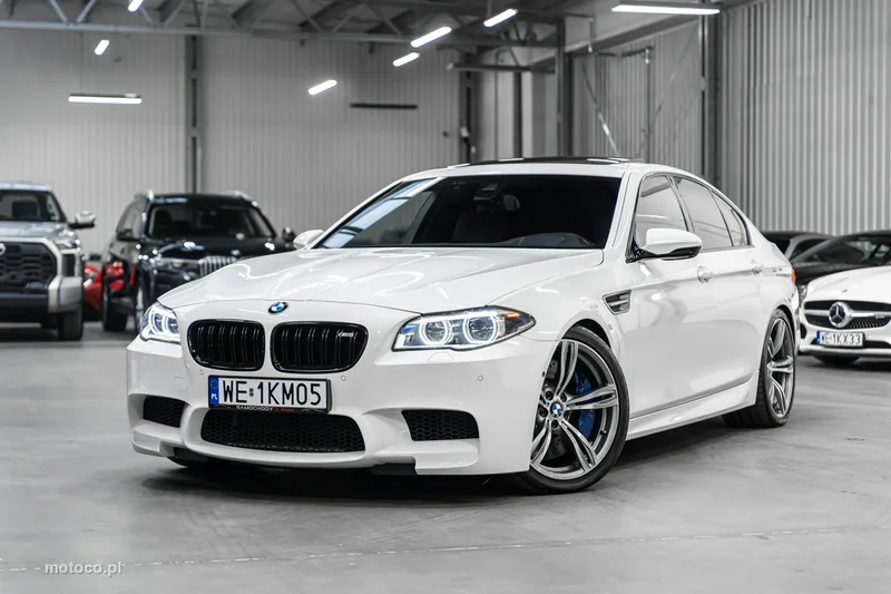 BMW M5 F10 2
