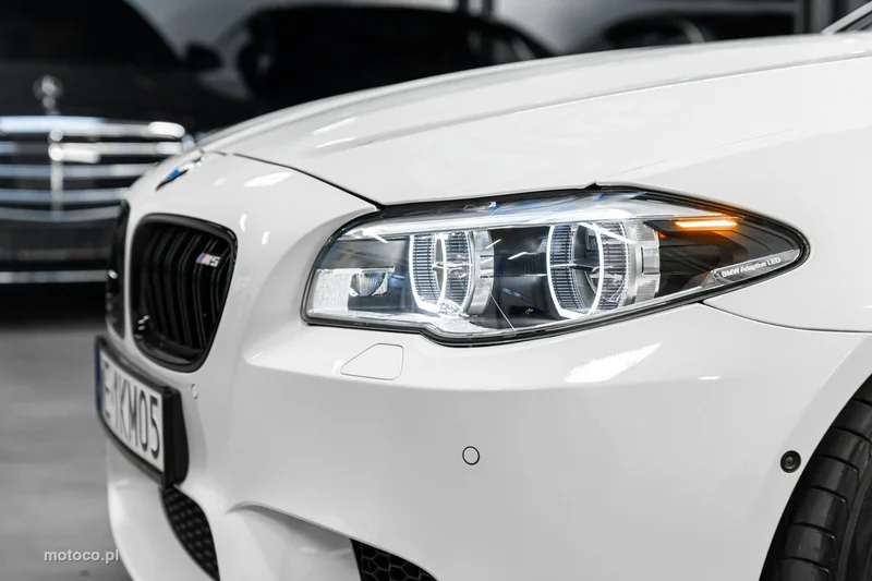 BMW M5 F10 13