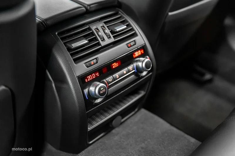 BMW M5 F10 34