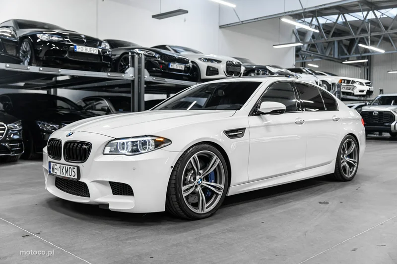 BMW M5 F10 42