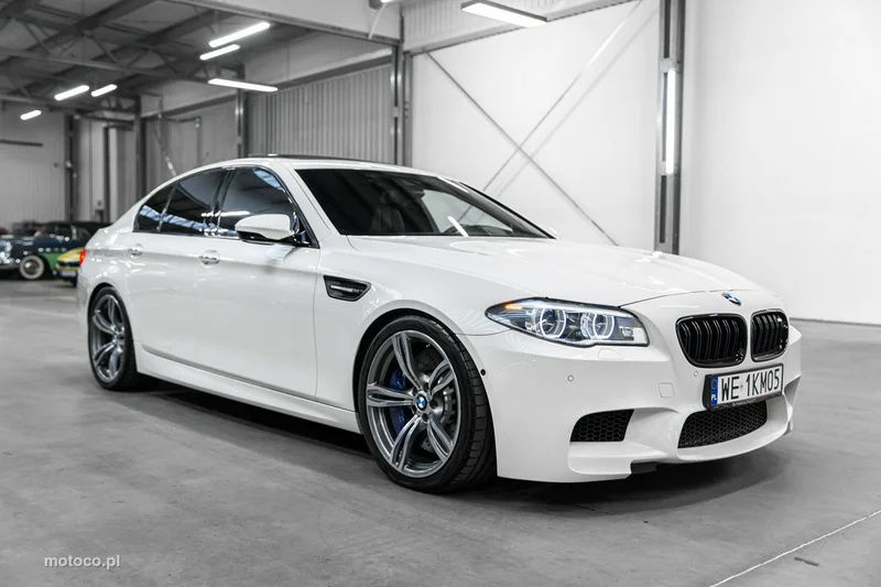BMW M5 F10 43