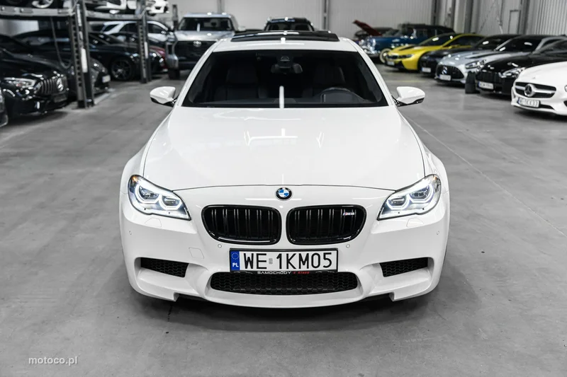 BMW M5 F10 44