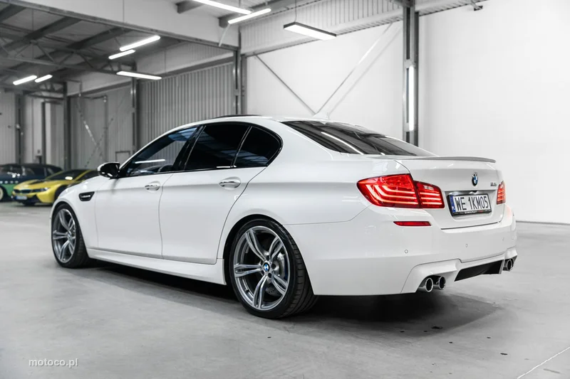 BMW M5 F10 49