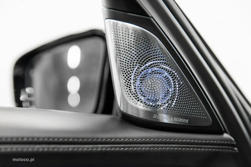 BMW M760 30