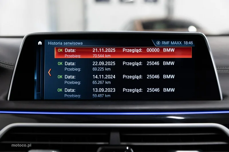 BMW M760 40