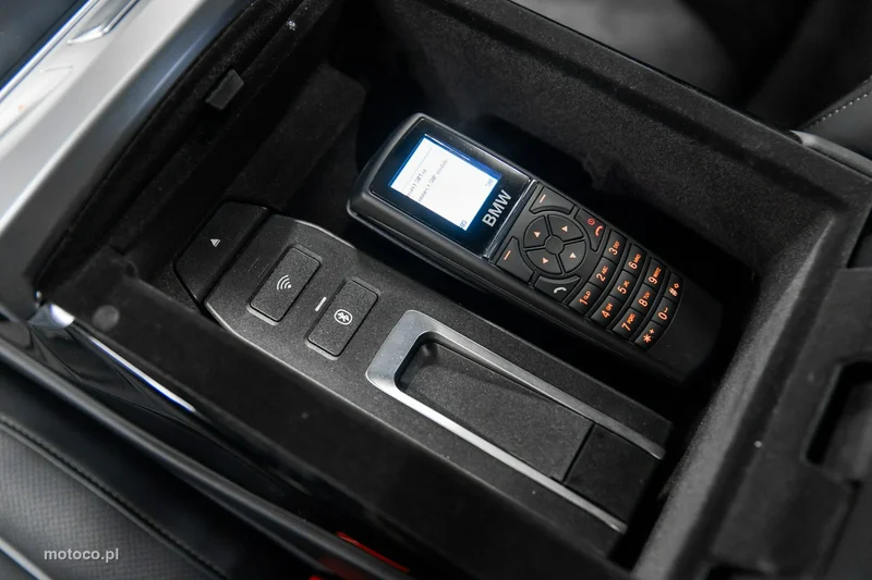 BMW M760 58