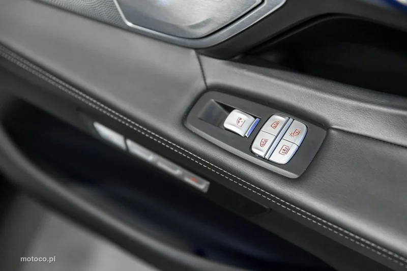 BMW M760 60