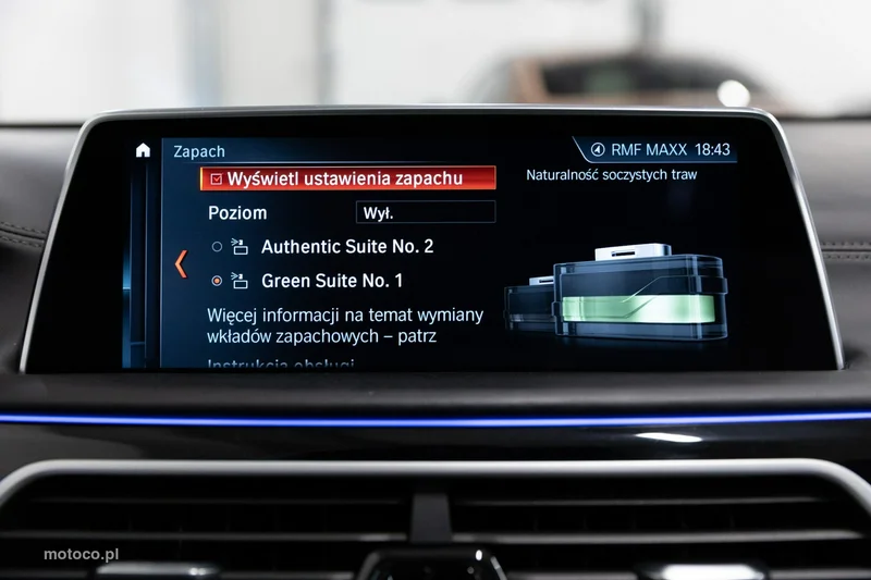 BMW M760 73