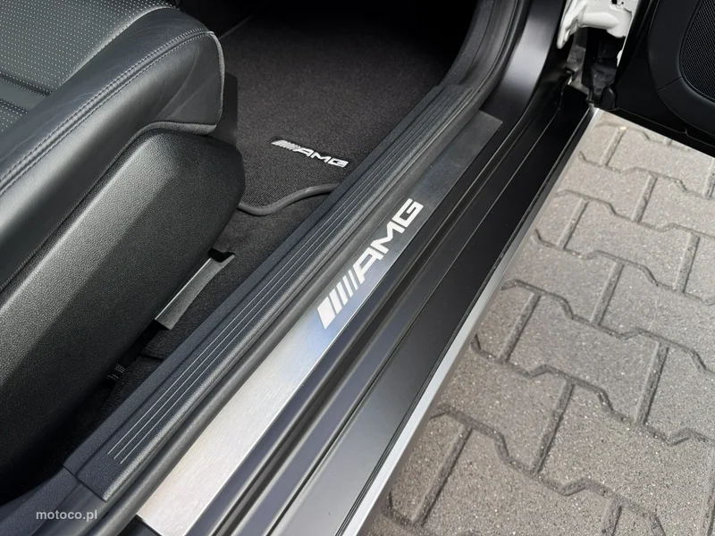 Mercedes-Benz CLS C218 63 AMG 36