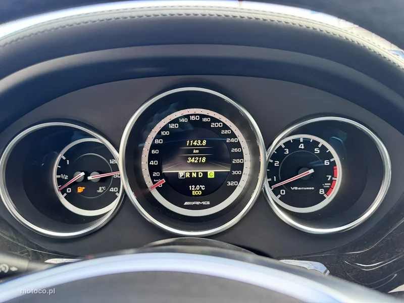 Mercedes-Benz CLS C218 63 AMG 42