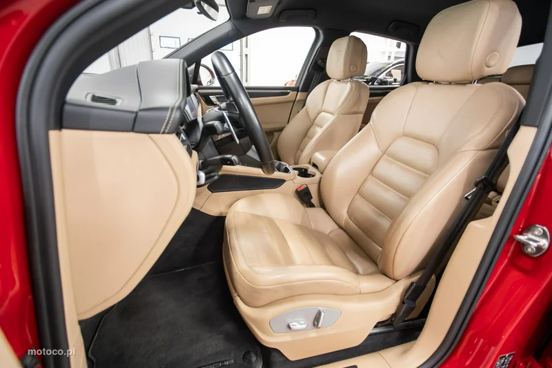 Porsche Macan 95B 21